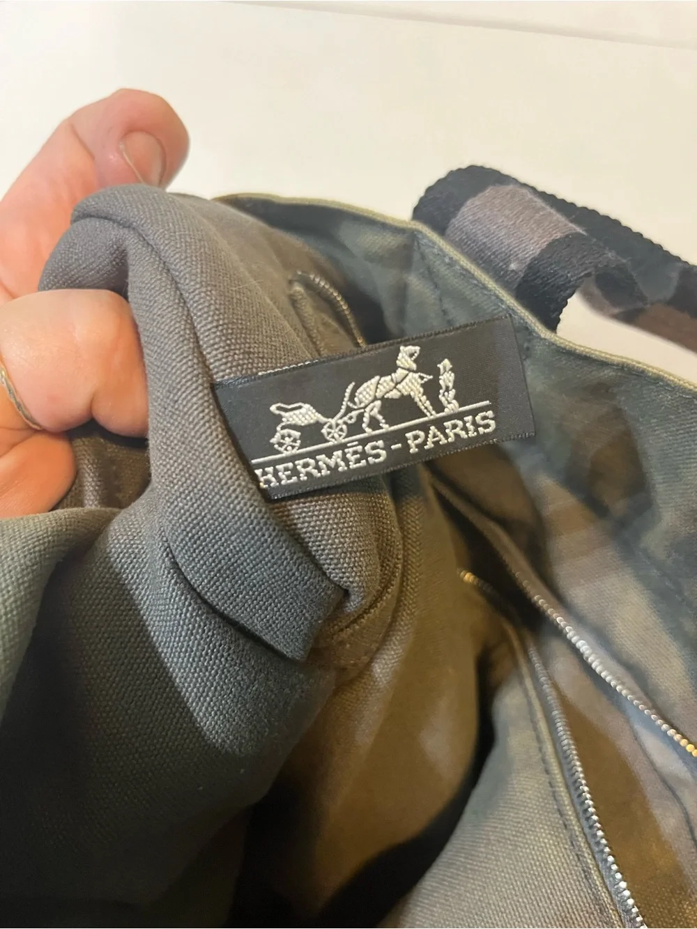Authentic HERMÈS Fourre Tout MM Canvas Tote | Khaki + Black Stripe | Made in 🇫🇷